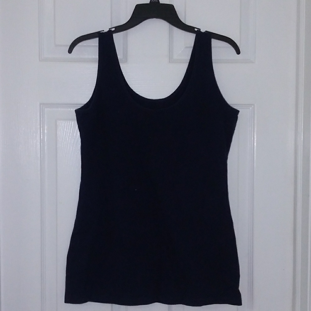 Womens fitted scoop neck tank.